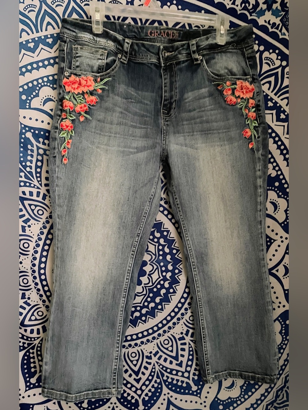 Grace Embroidered Capris